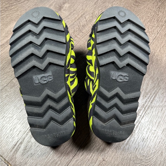 UGG Neon Green Zebra Print Platform Slides - Picture 4 of 4